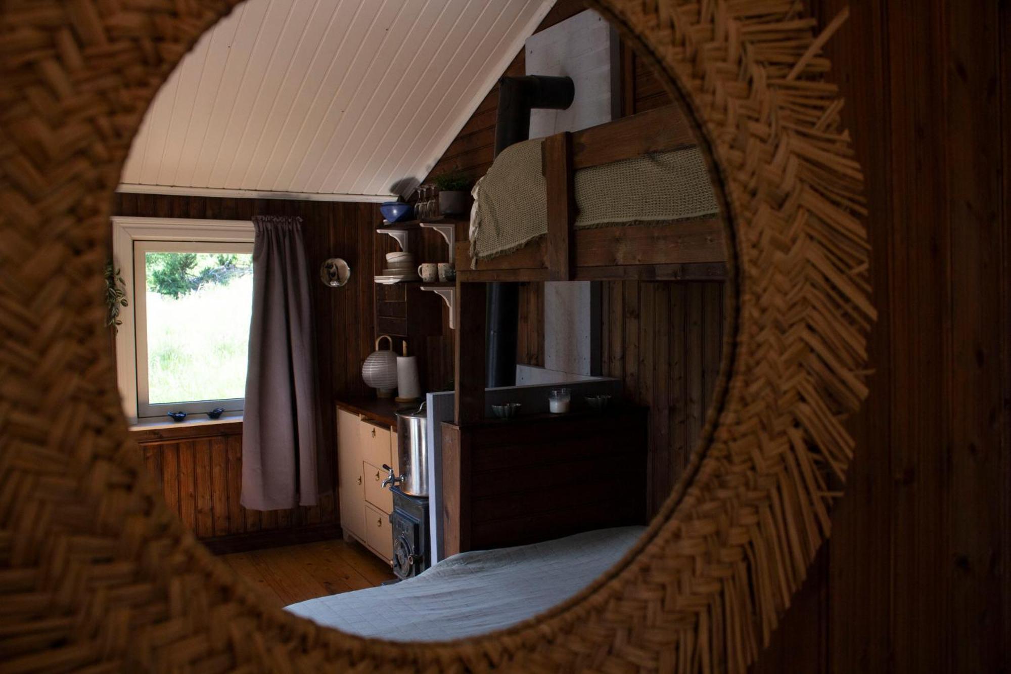 ホテル Cosy Cabin Without Running Water And Electricity レバンゲル 部屋 写真